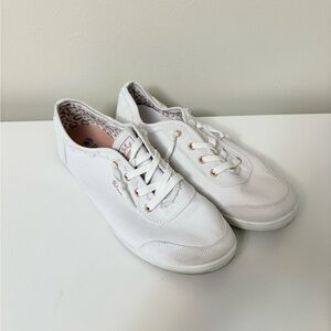 Sketchers Bobs b cute white canvas slip on sneakers size 9.5